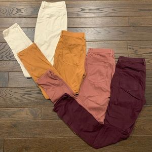 4 Pairs of Uniqlo Jeggings - Size S ; Waist 26-27 inch